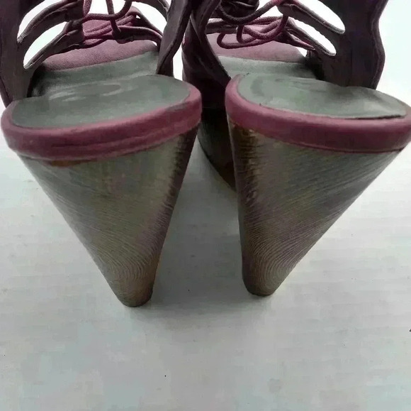 Guess Women's Purple Block Heel Shoes Sz 7.5 M - Picture 7 of 9